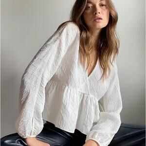 Wilfred Black Peplum Blouse Long Sleeve Textured Crop V Neck Aritzia